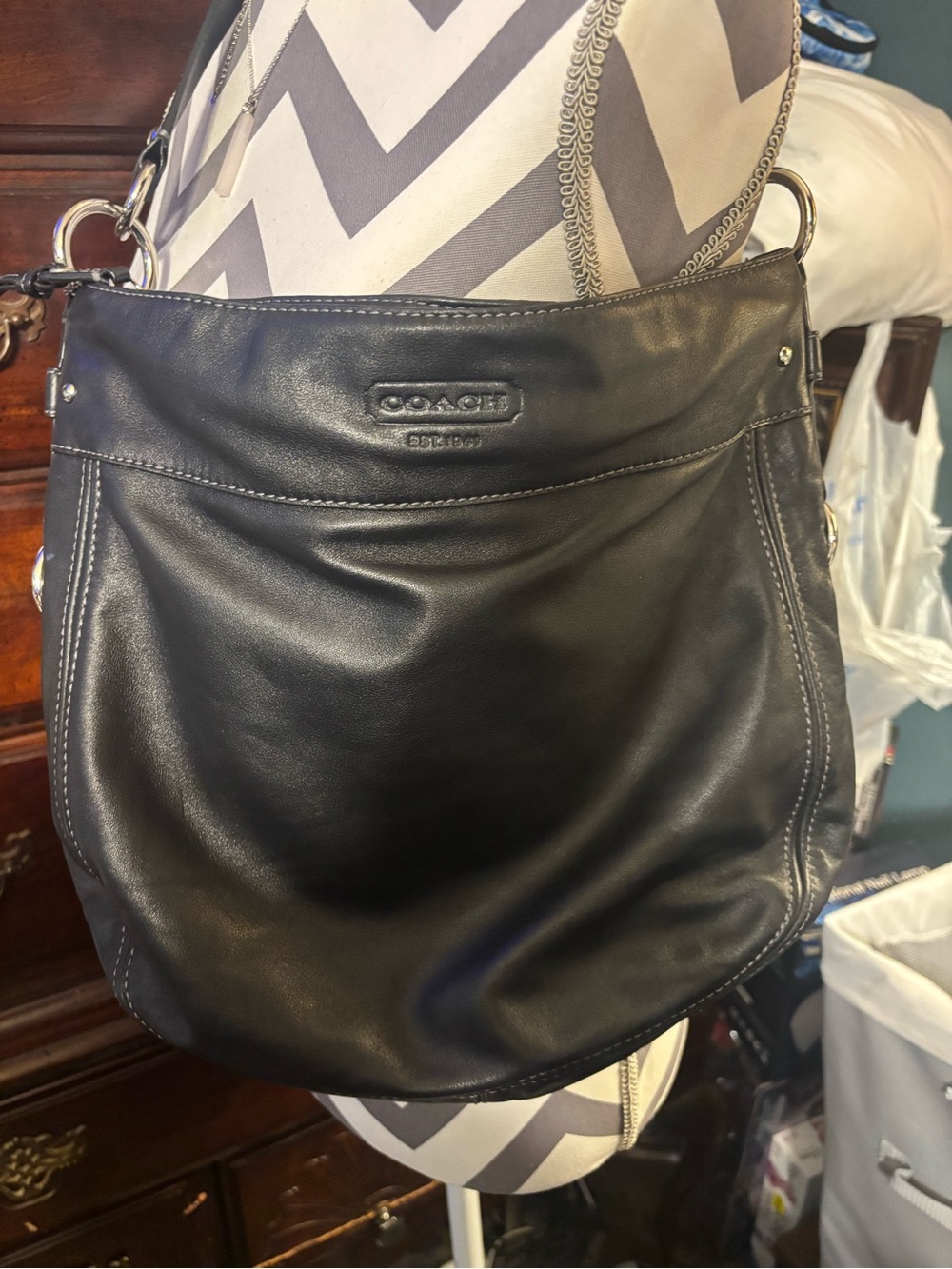 Coach Zoe Vintage Hobo Bag - Black discontinued in 2010 - Picture 2 of 11